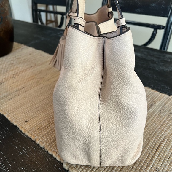 Authentic Tory Burch Thea Center Zip Tote w/ matching Tory Burch wallet. - Picture 8 of 14